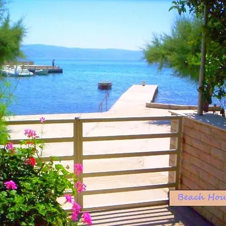 Holiday home With A Sea View No 10, First Row By The Sea, House Ana *