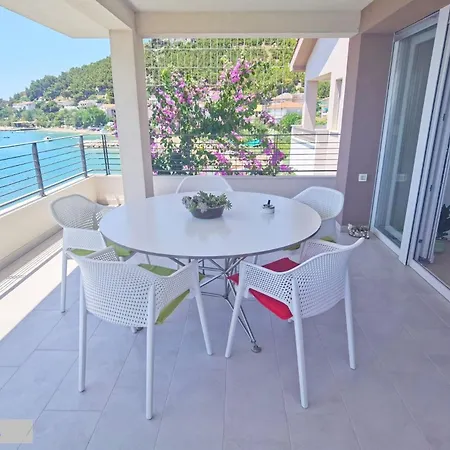 Holiday home With A Sea View No 10, First Row By The Sea, House Ana